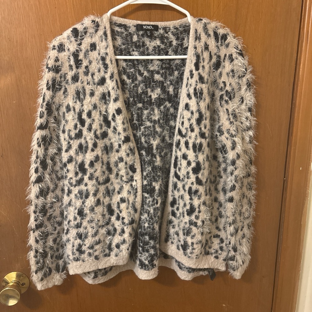 XOXO Fuzzy Leopard Buttonless Cardigan Sz M